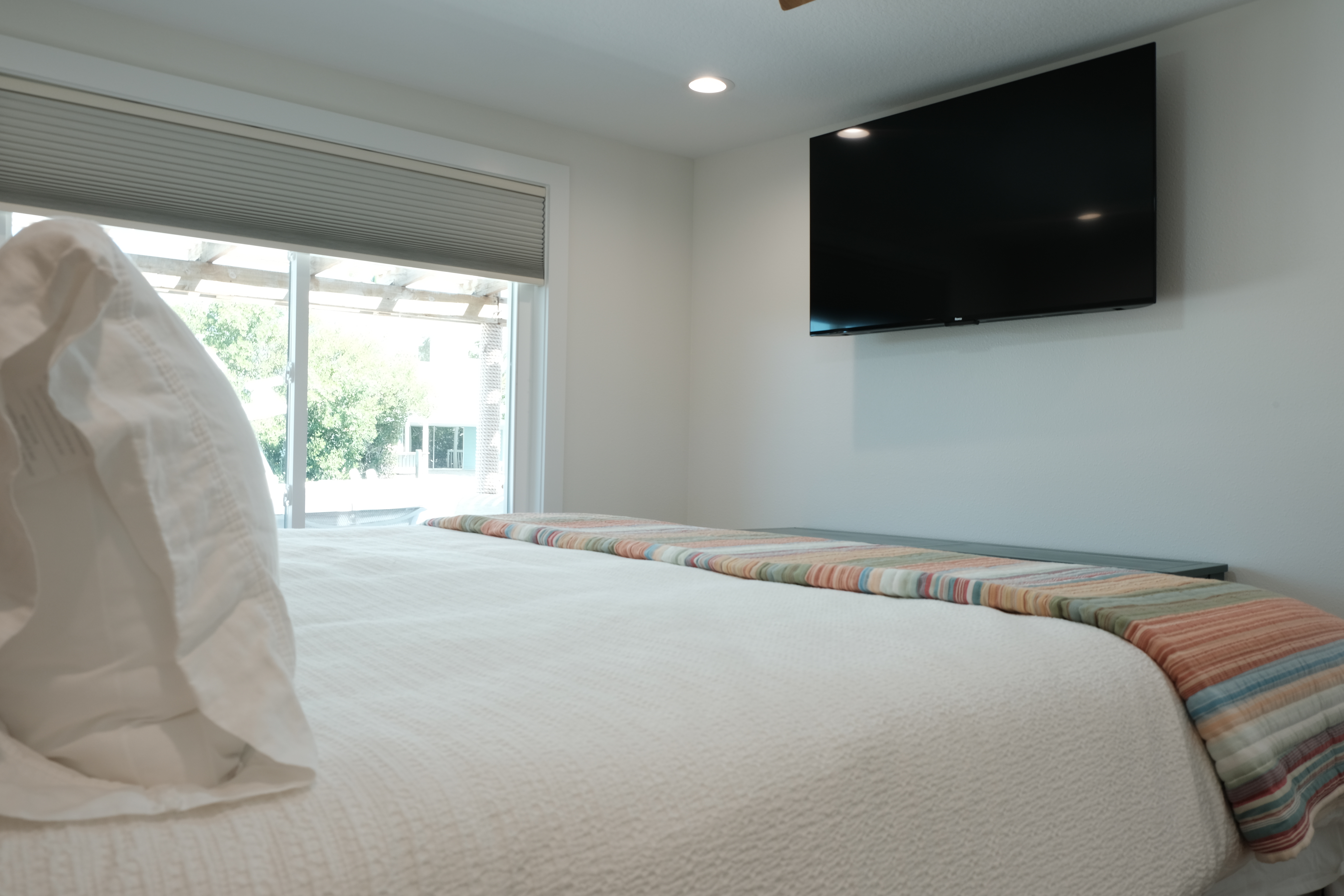 Guest bedroom